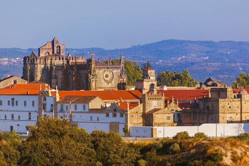Full-day Private Transport to Tomar & Batalha from Lisbon 3