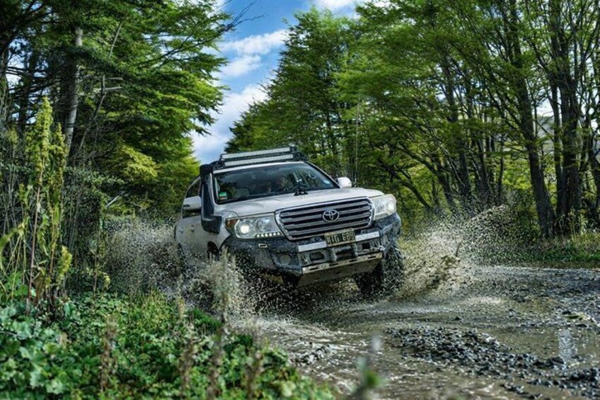 Half-Day 4x4 Tour to the Great Lakes 2