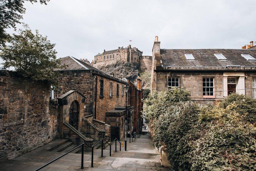 Old Town's Highlights Walking Tour in Edinburgh 2