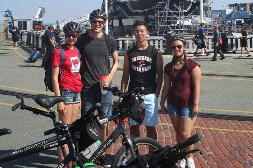 Family Friendly Guided Bike Tour of Boston: E-Bike/City Bike Tour 3