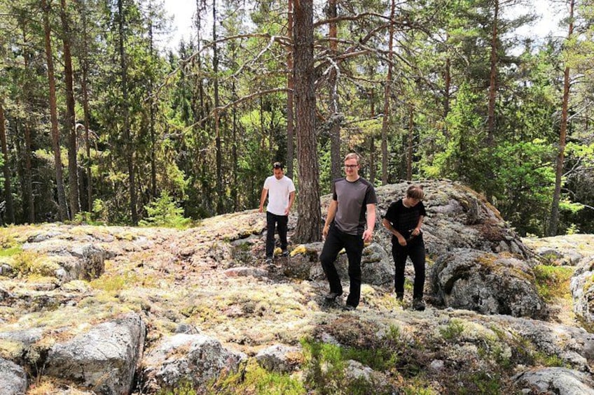 Stockholm Foraging & Outdoor Cooking: 3-Course Fire Meal 4