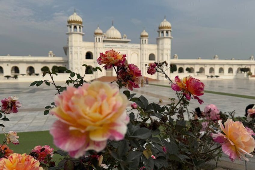 Private Gurdwara Kartarpur Darbar sahib Day Trip From Lahore 5