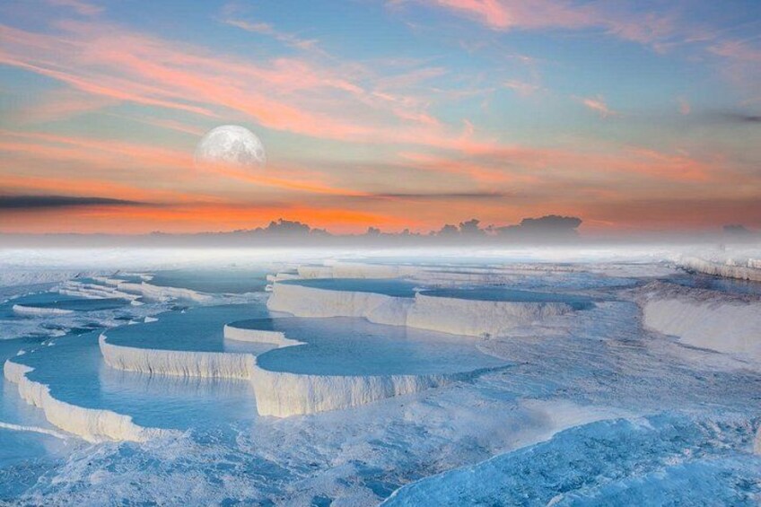 Pamukkale and Hierapolis Full-Day Guided Tour from Kemer 3