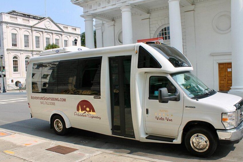 City Bus Tour at 4 corners of law 4