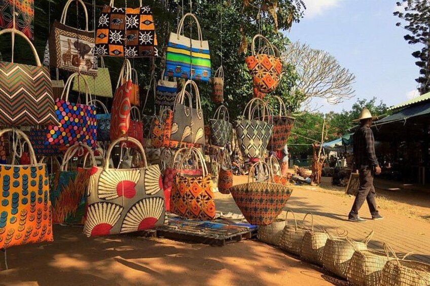 FIEMA art market 5