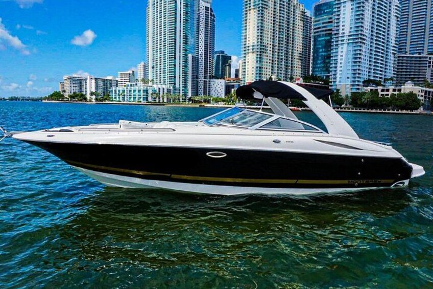 Miami Private Boat Cruise with a Captain 5