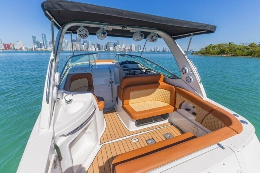 Miami Private Boat Cruise with a Captain 4