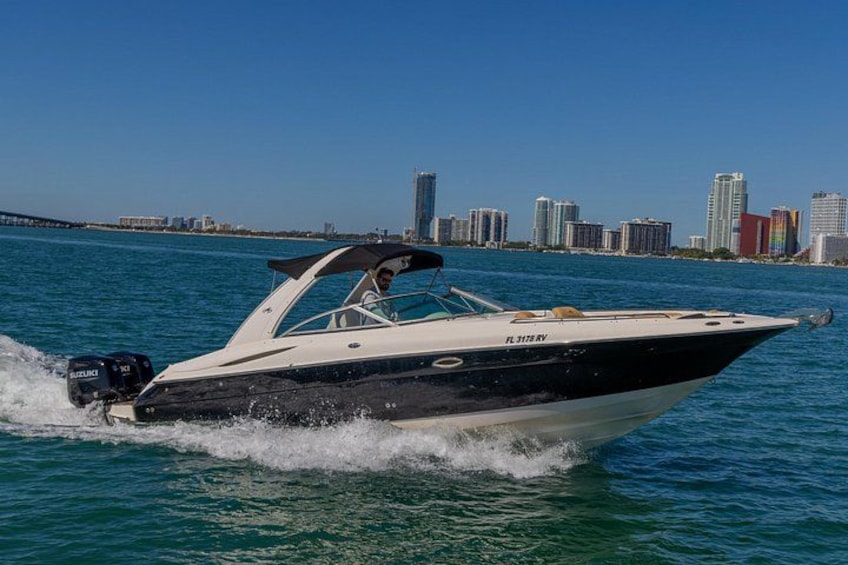 Miami Private Boat Cruise with a Captain 3