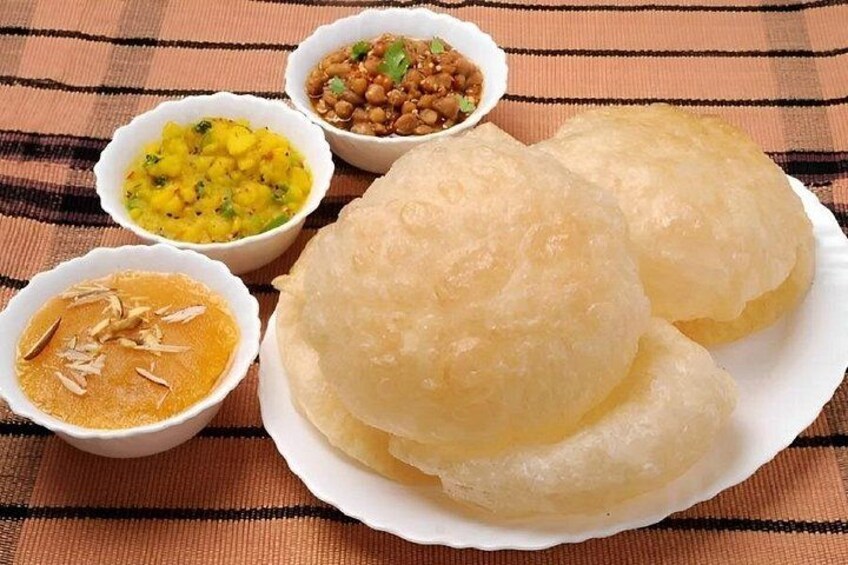Full Day Lahore Private Guided Food Tour 1