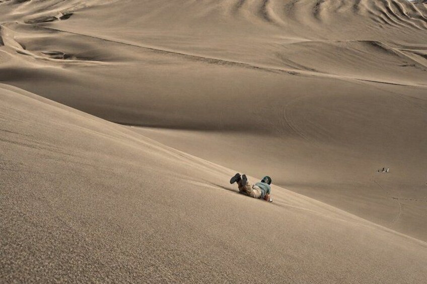 Huacachina: Buggy experience, dunes, and sunset in the desert 1