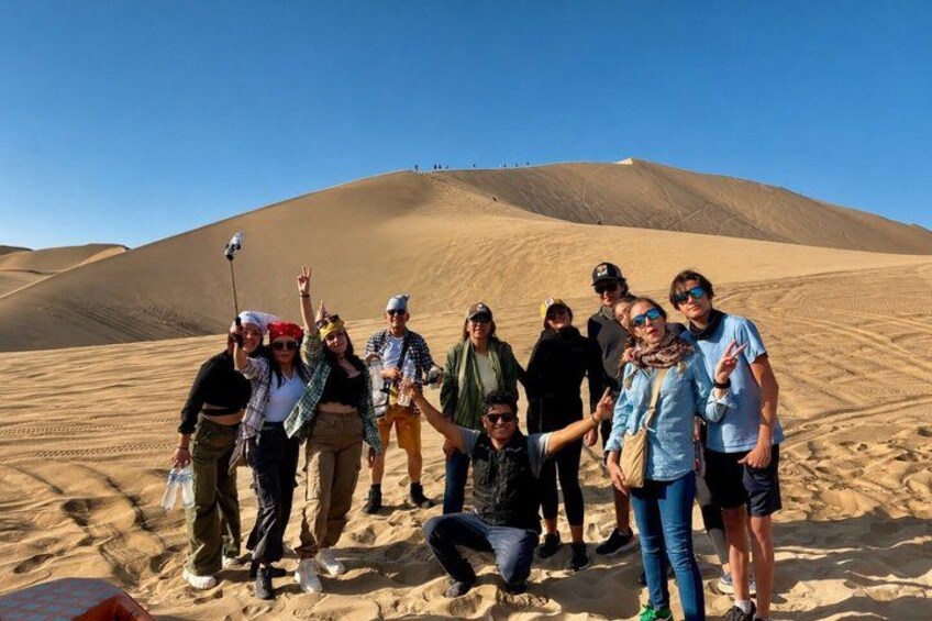 Huacachina: Buggy experience, dunes, and sunset in the desert 3