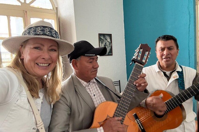 3 Hours Local Food Tour in Quito 2