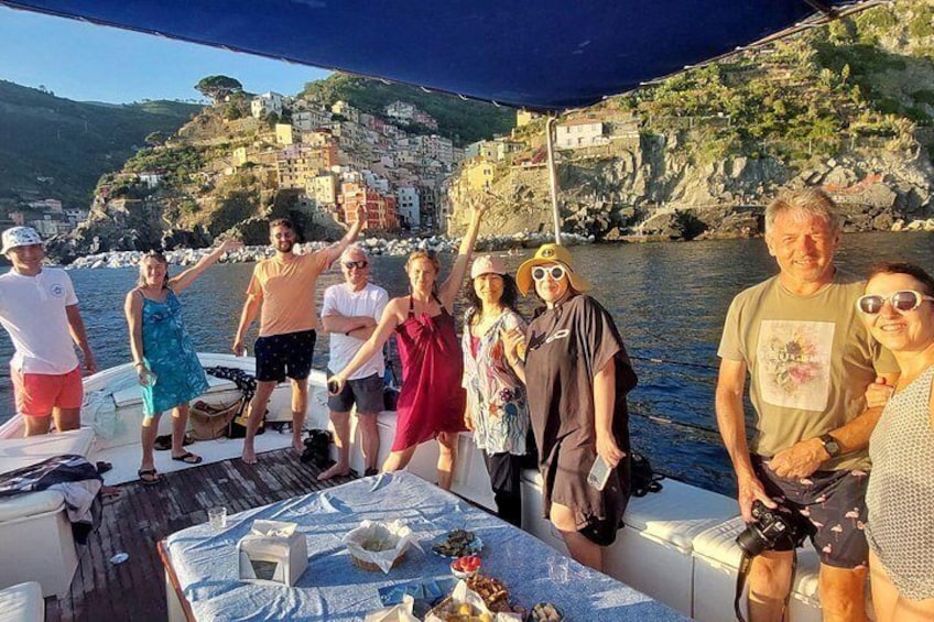 Sunset private boat tour of Cinque Terre with traditional ligurian gozzo 5