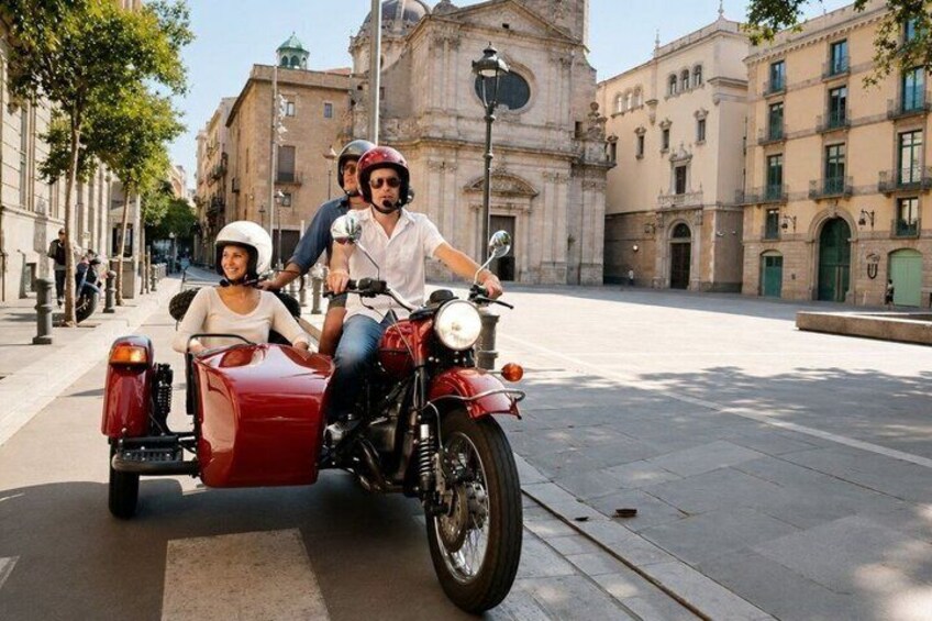 Barcelona Private Tour by Sidecar Motorcycle 4