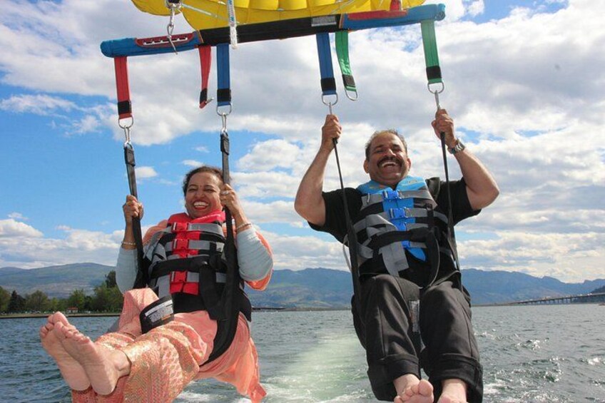 Tandem Parasailing Experience in Kelowna 3