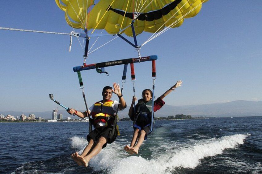 Tandem Parasailing Experience in Kelowna 2