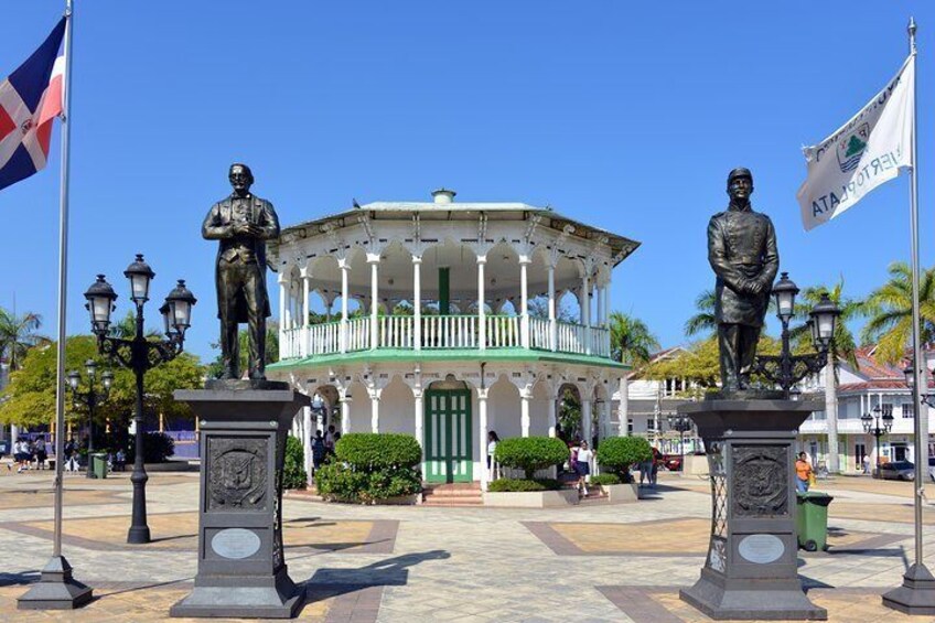 Parque Central in downtown Puerto Plata