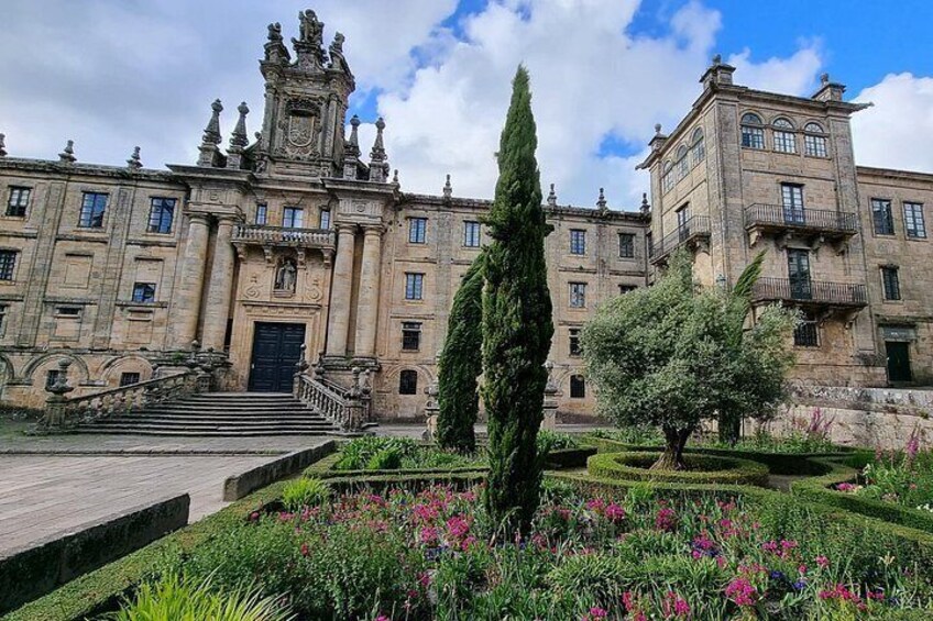 Santiago de Compostela Historic Walking Tour in Small Group 3
