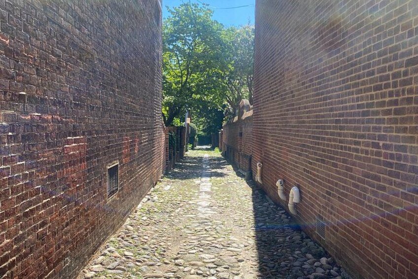 Self Guided Walking Tour in Old Town Historic Alexandria 3