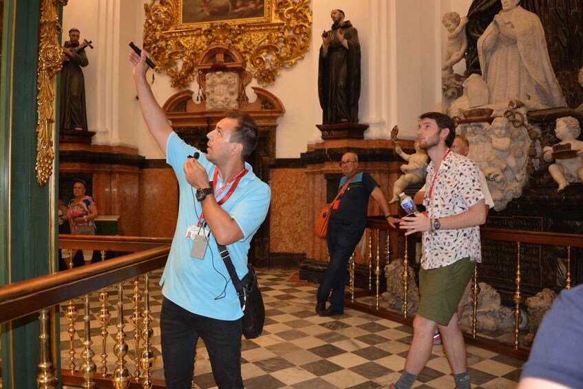 Picture 6 for Activity Cordoba: Early Bird Private Tour of the Mosque-Cathedral 4