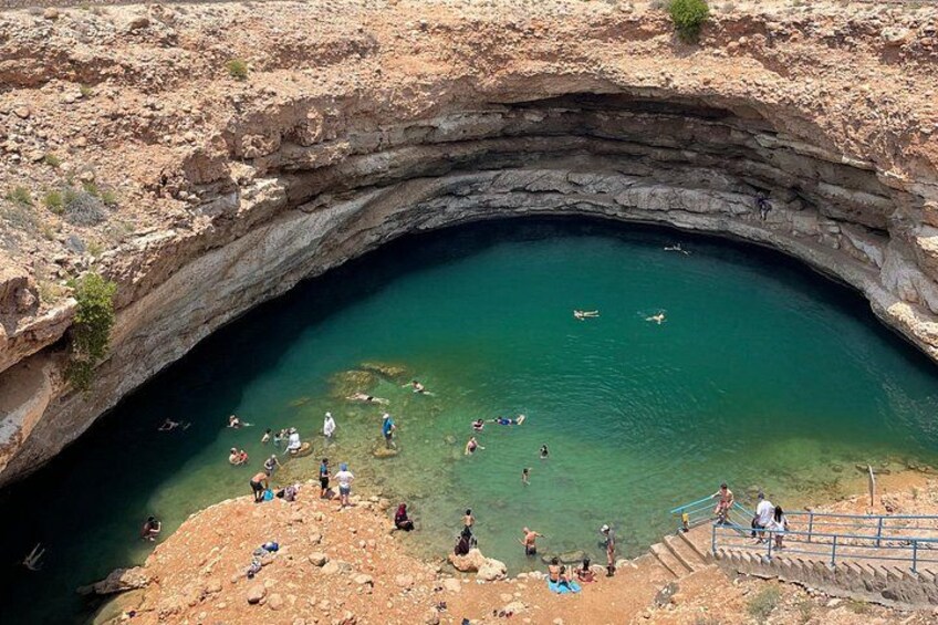 Full Day Private Tour to Wadi Shab and Bimmah Sinkhole 4