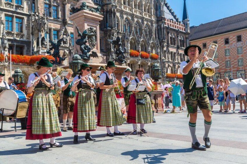 Munich City Pass: Admission to 45 activities and Public Transport 4