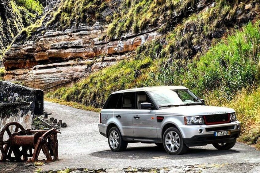 Jeep Tour Full Day Sete Cidades & Lagoa do Fogo with lunch and drinks included. 3