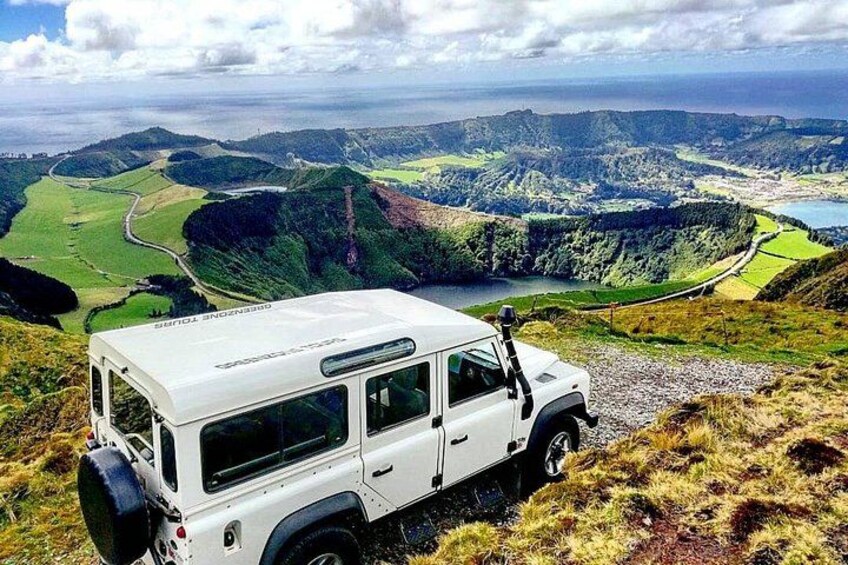 Jeep Tour Full Day Sete Cidades & Lagoa do Fogo with lunch and drinks included. 5