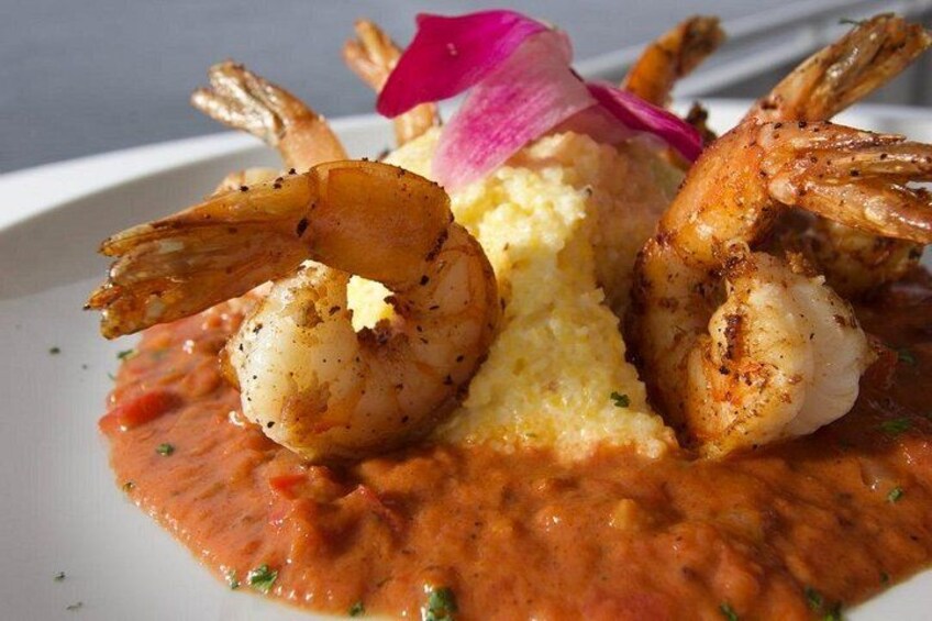Gulf Shrimp & Grits, available as an entree on the dinner cruise menu. 3