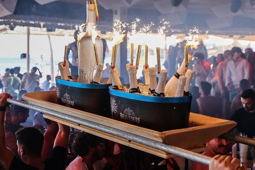 4 Hour Day Party at Beach Clubs in Mykonos 2