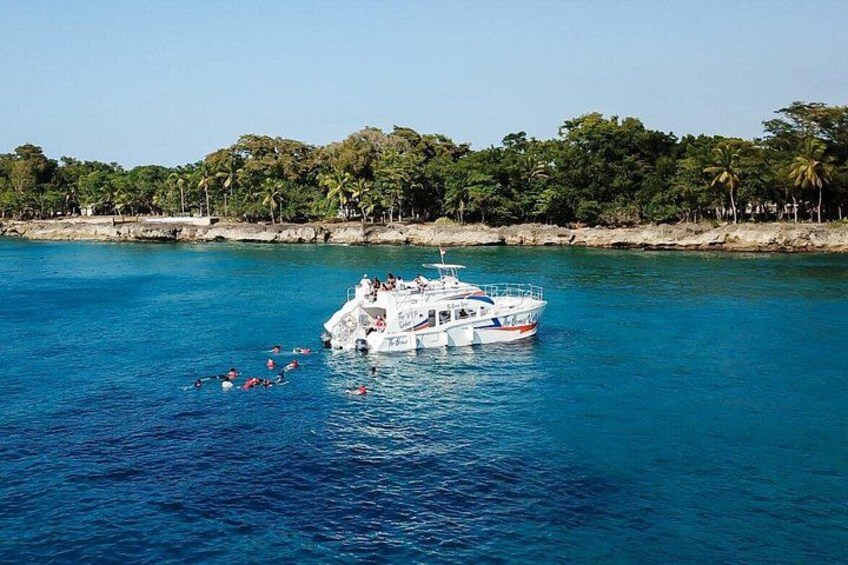 Half Day Sosua Sunset Cruise with Snorkeling 4