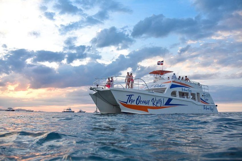 Half Day Sosua Sunset Cruise with Snorkeling 1