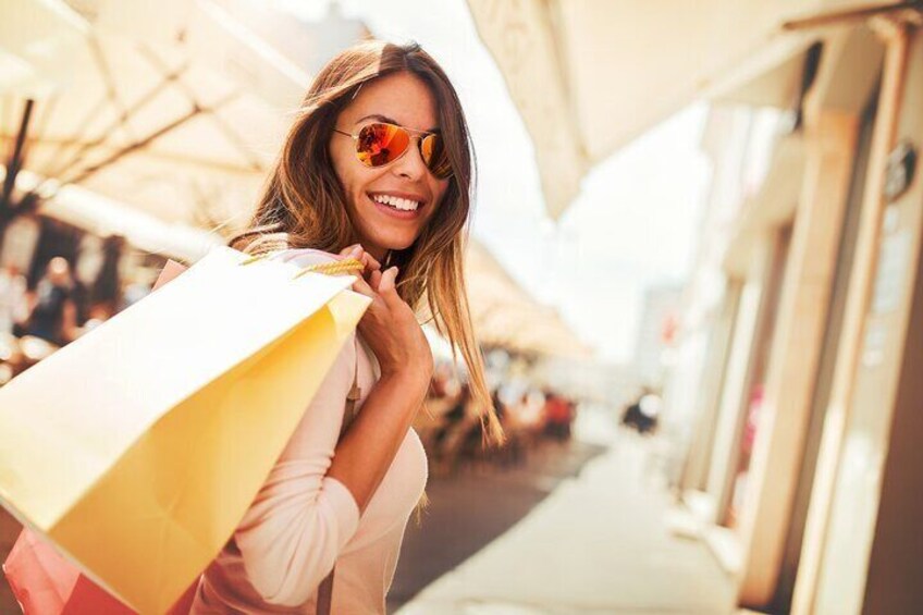 Private Shopping Tour from Philadelphia hotels to Tanger Outlets