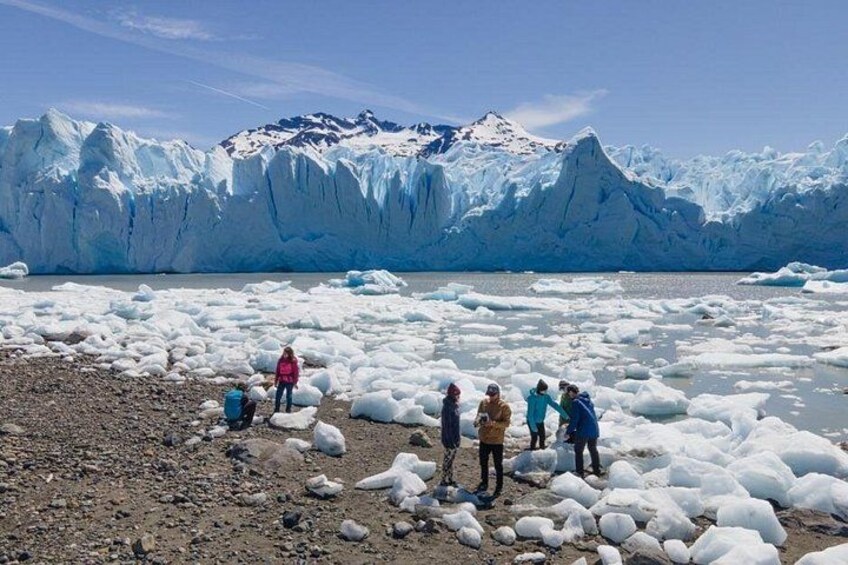 Blue Safari Experience: Hiking and Navigation on Glaciers 2