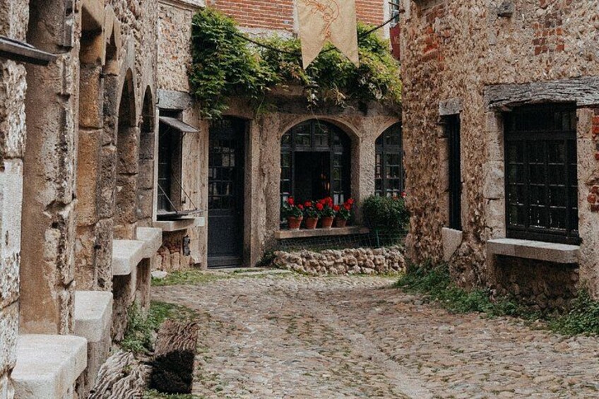 Pérouges medieval village 5