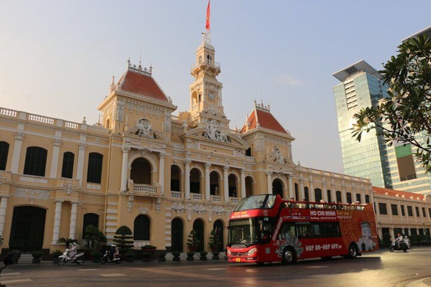 Night Bus Tour in Ho Chi Minh City 1