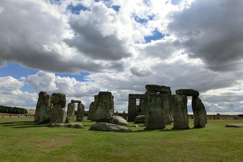 Stonehenge Tour from Southampton to London 2