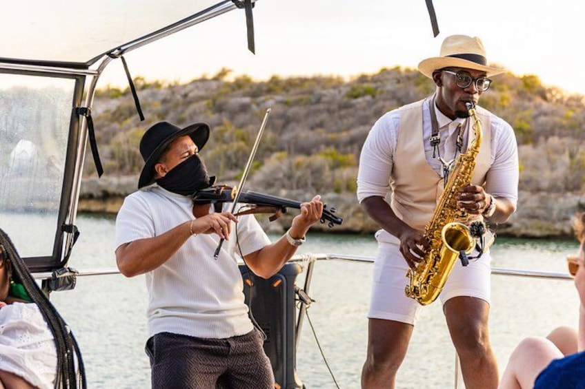 Sunset Cruise Party - All-Inclusive Experience 4