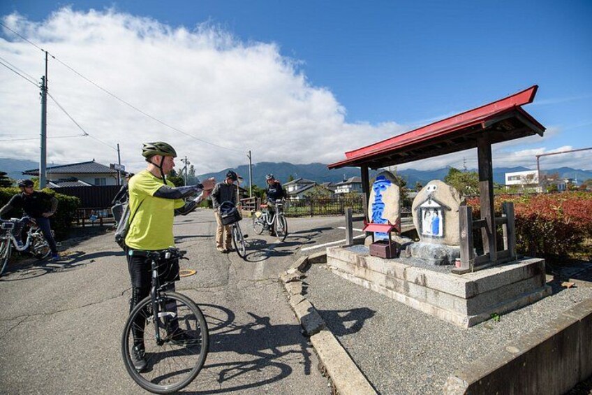 Private Electric Bike Tour & Soba Lunch 4
