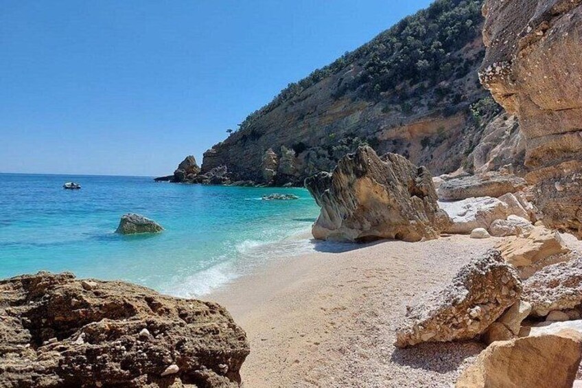 One Day Guided boat tour along the Baunei coast from Arbatax 3
