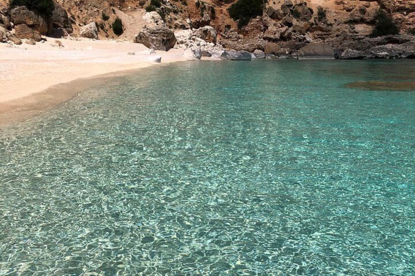 One Day Guided boat tour along the Baunei coast from Arbatax 2