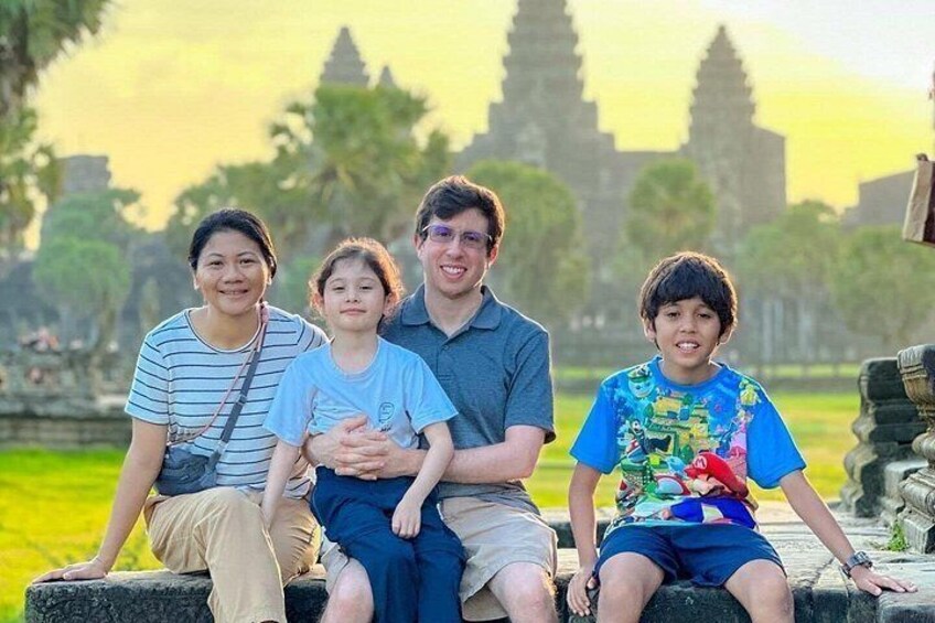 2 Days Guided Historical Tour in Angkor 4