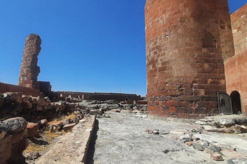 Full Day Wine Tour to Voskevaz and Dashtadem Fortress 3