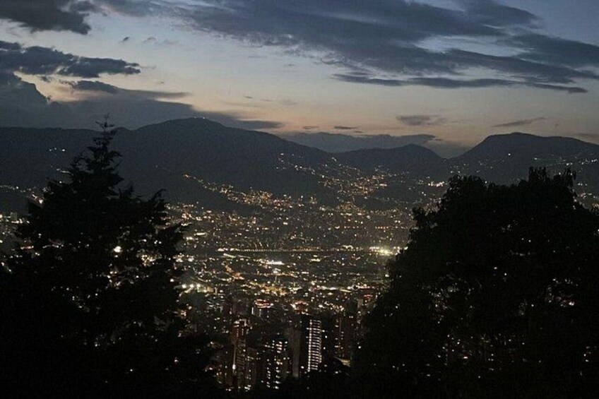 Private Night Tour: Scenic Viewpoints of Medellín 5
