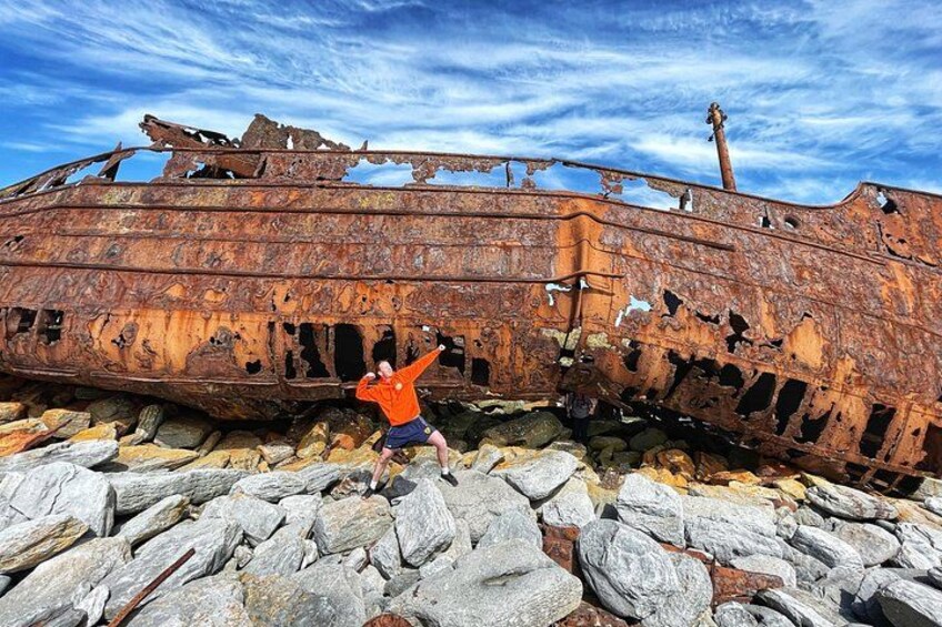 Guide Ollie beside the famous shipwreck! 1