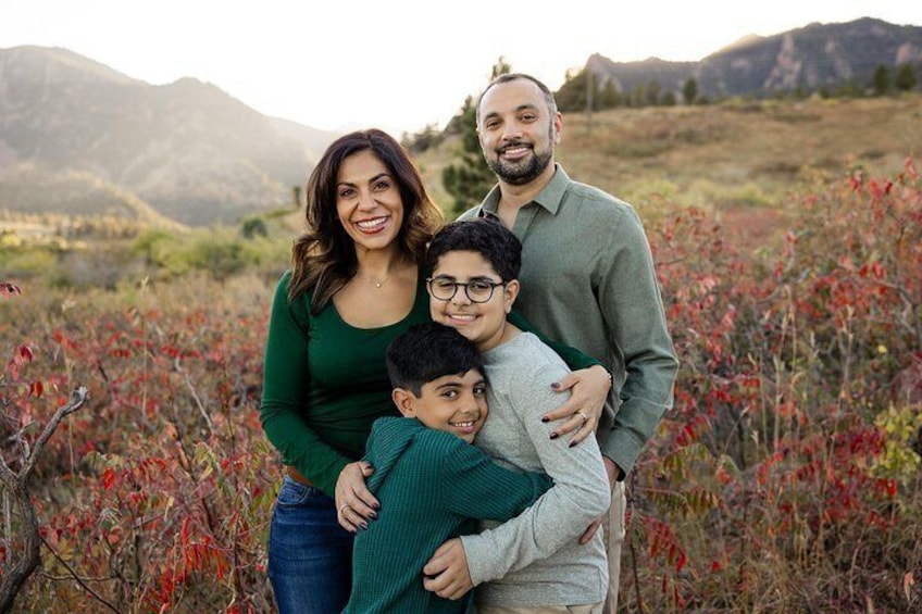 Scenic Mountain Photoshoot in Boulder, Colorado 4