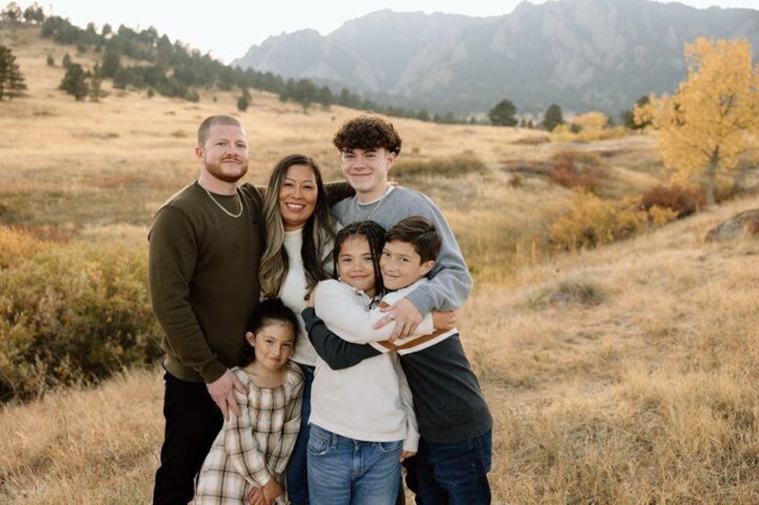 Scenic Mountain Photoshoot in Boulder, Colorado 2
