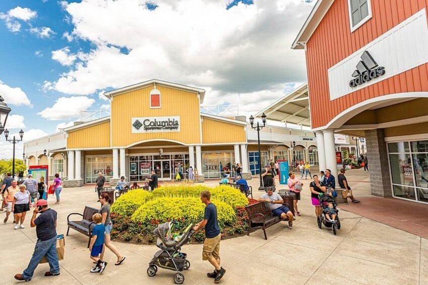 Private Shopping Tour from Pittsburgh to Tanger Outlet Pittsburgh 2