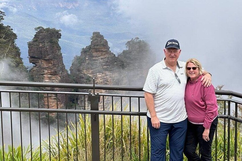 Even the mist adds magic to the Three Sisters! A perfect spot for a romantic moment. 5