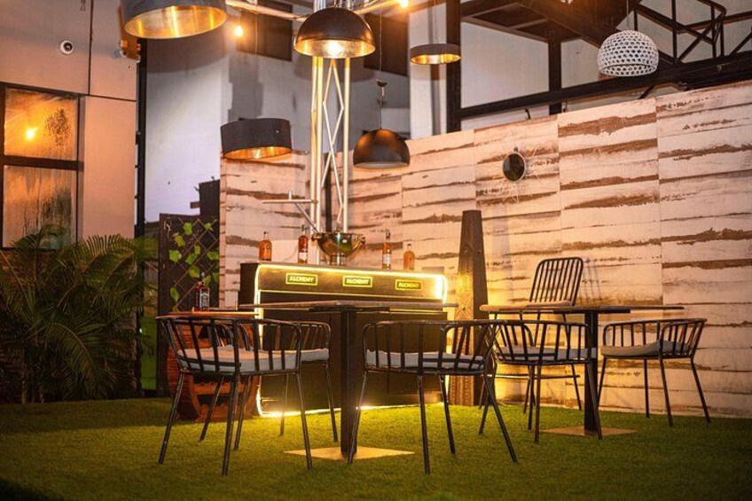Accra Nightlife Tour: Experience Great Vibes & 2 Free drinks 3